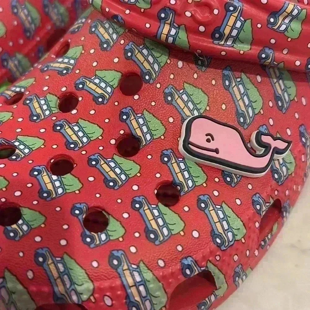 NWT Crocs classic Vineyard Vines Christmas clogs - Picture 3 of 4
